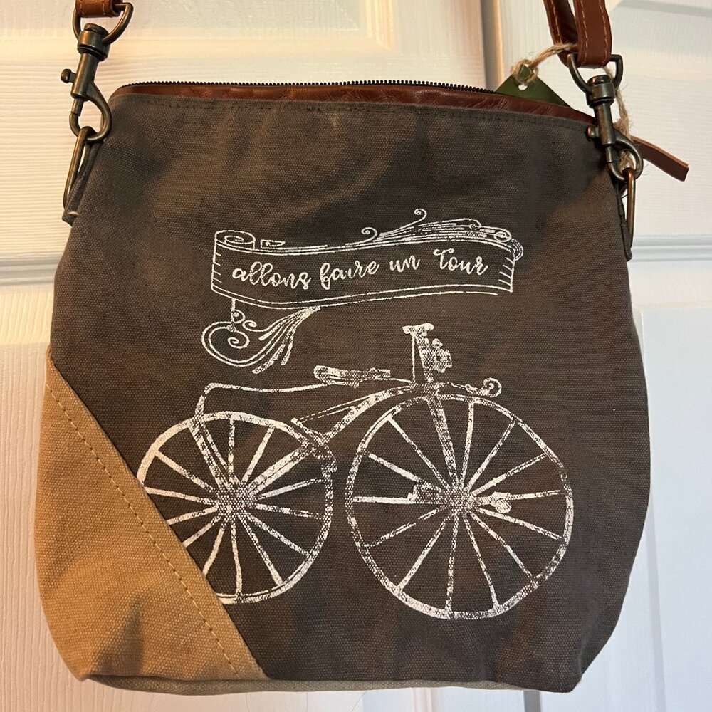 NWT - Clea Ray Purse / Shoulder Bag - Bike Pattern